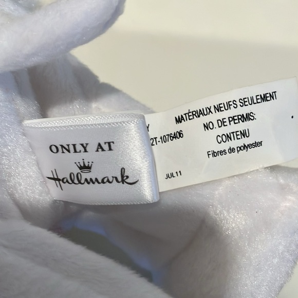 NWT Hallmark Bell Ringer Snoopy, Plays 3 Carols, Moves Hands and Dances - Picture 8 of 13